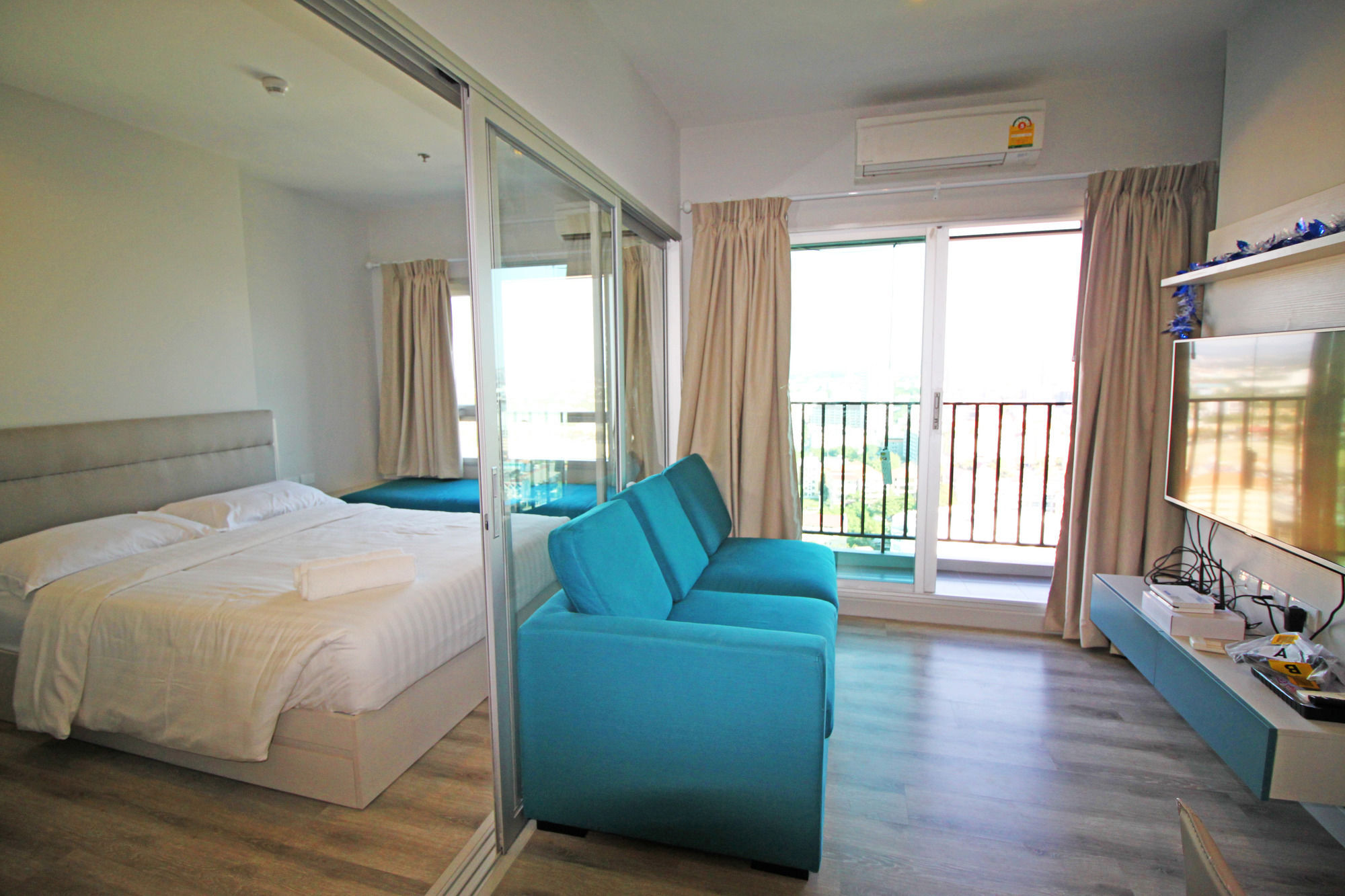 Centric Sea By Pattaya Holiday Bang Lamung Exterior photo